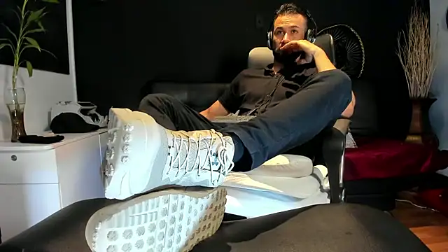 alessandro wye online show from 10-27-25, 05:30