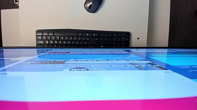 escarleth   online show from 03-22-25, 02:03