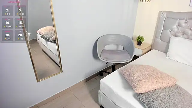 escarleth   online show from 03-12-26, 11:58