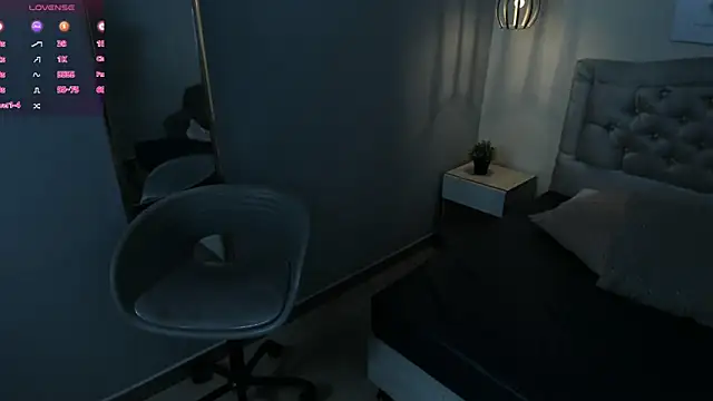 Snapshot of escarleth__ chatting on 06-18-26, 02:22 escarleth online show from 06-18-26, 02:22