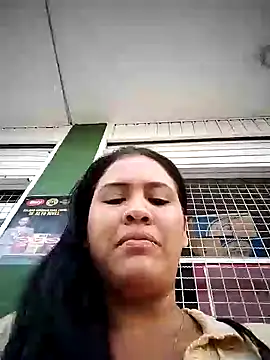 Snapshot of Miia_grand chatting on 12-14-24, 08:29 Miia grand online show from 12-14-24, 08:29