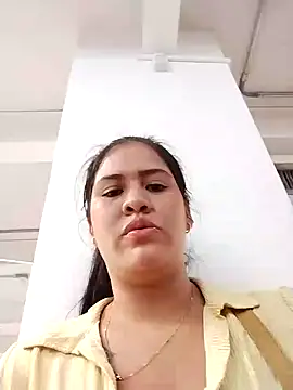 Snapshot of Miia_grand chatting on 01-24-25, 06:25 Miia grand online show from 01-24-25, 06:25