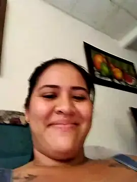 Snapshot of Miia_grand chatting on 02-15-25, 10:10 Miia grand online show from 02-15-25, 10:10