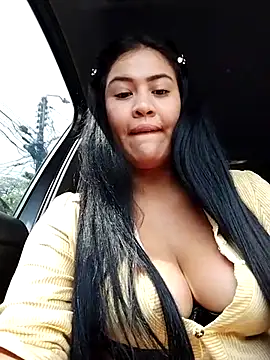 Snapshot of Miia_grand chatting on 03-13-25, 07:06 Miia grand online show from 03-13-25, 07:06