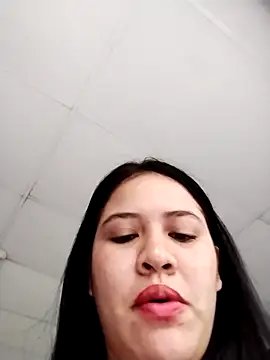 Snapshot of Miia_grand chatting on 02-25-25, 03:53 Miia grand online show from 02-25-25, 03:53