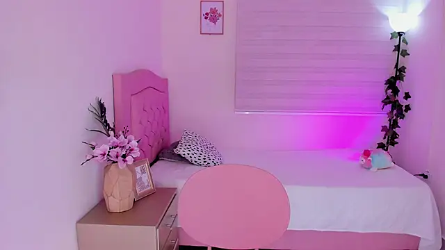 Snapshot of Keni_malf chatting on 04-10-26, 02:07 Keni malf online show from 04-10-26, 02:07