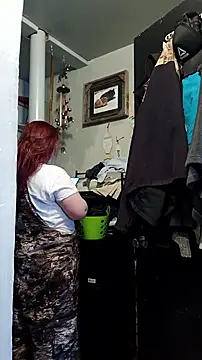 lilbishmiss online show from 12-16-25, 05:17