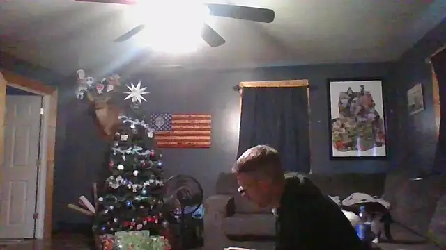 Snapshot of MysteriousFire23 chatting on 02-11-25, 11:12 MysteriousFire23 online show from 02-11-25, 11:12