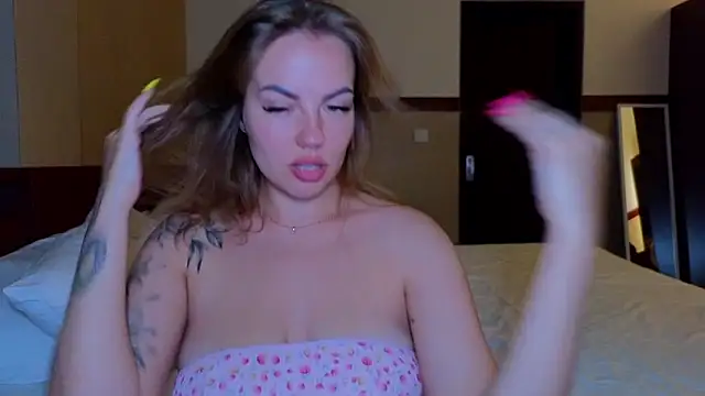 EmilyRobbie online show from 05-09-26, 03:04