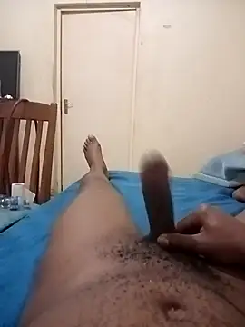 izinjamfee2 online show from 10-26-25, 07:14