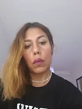 Yerucita online show from 03-15-25, 05:41