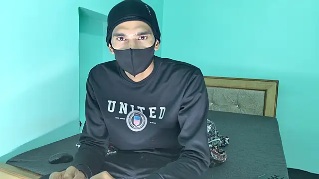 Snapshot of Habibi_big_b chatting on 03-09-26, 08:18 Habibi big b online show from 03-09-26, 08:18