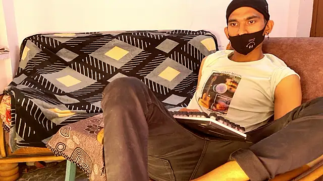 Snapshot of Habibi_big_b chatting on 03-15-26, 08:54 Habibi big b online show from 03-15-26, 08:54