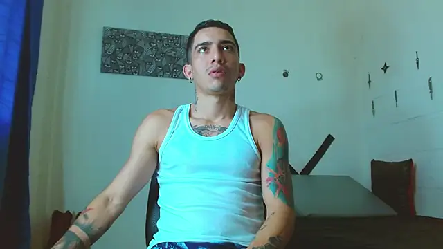 Snapshot of targuerian22 chatting on 03-18-25, 07:12 targuerian22 online show from 03-18-25, 07:12