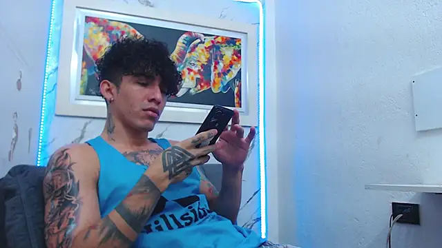 targuerian22 online show from 03-26-26, 01:26