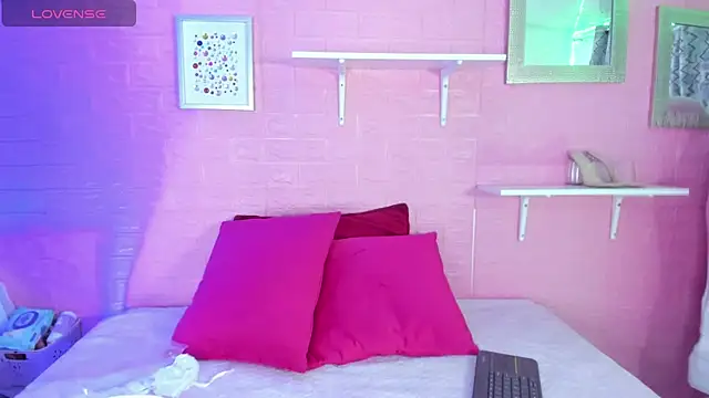 hanna  azumi online show from 03-27-26, 03:15