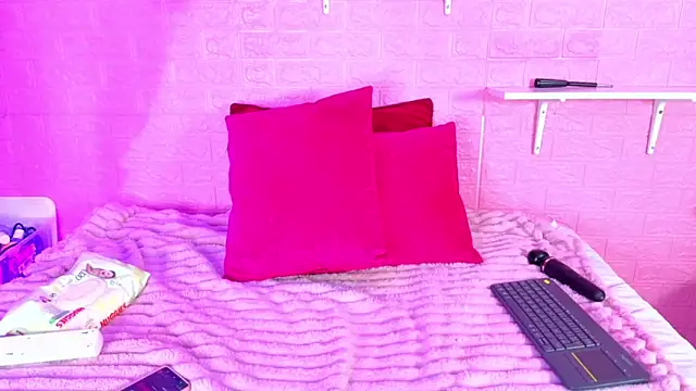 Snapshot of hanna__azumi chatting on 06-20-26, 02:27 hanna azumi online show from 06-20-26, 02:27
