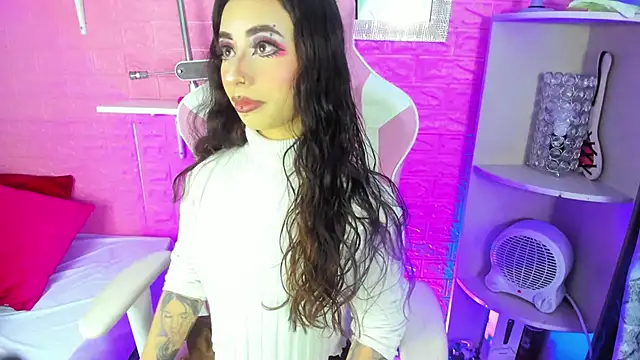 hanna  azumi online show from 12-18-25, 02:27