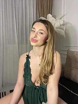 GraceCarther online show from 01-22-25, 07:03