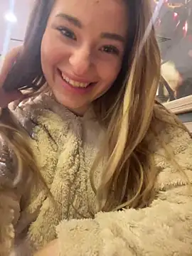 GraceCarther online show from 02-17-25, 12:22