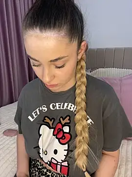 GraceCarther online show from 10-19-25, 06:32