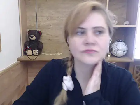 DaniellaKiss online show from 04-24-26, 07:32