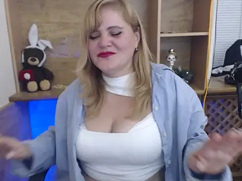 DaniellaKiss online show from 10-10-25, 02:40