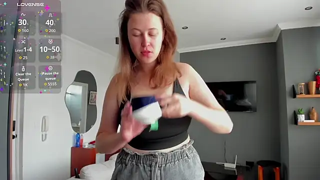 jessica tenderly online show from 10-27-25, 02:29