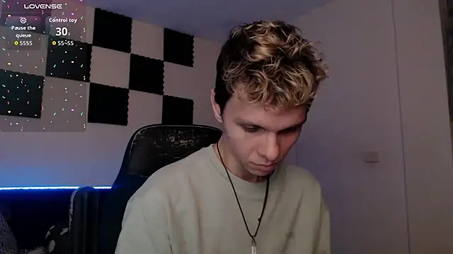 bryamado69 online show from 10-10-25, 01:06