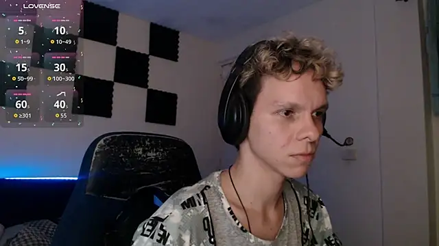 bryamado69 online show from 10-23-25, 02:21