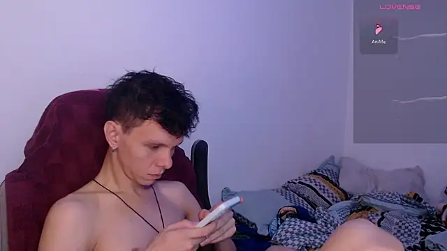 Snapshot of bryamado69 chatting on 06-17-26, 06:46 bryamado69 online show from 06-17-26, 06:46