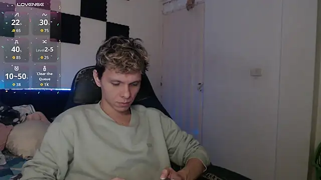 bryamado69 online show from 10-19-25, 03:20