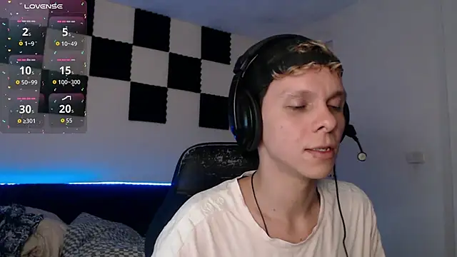 bryamado69 online show from 10-19-25, 08:22