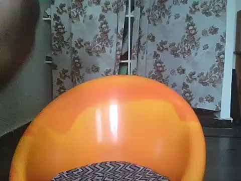 Snapshot of Varma3101 chatting on 10-05-25, 10:28 Varma3101 online show from 10-05-25, 10:28