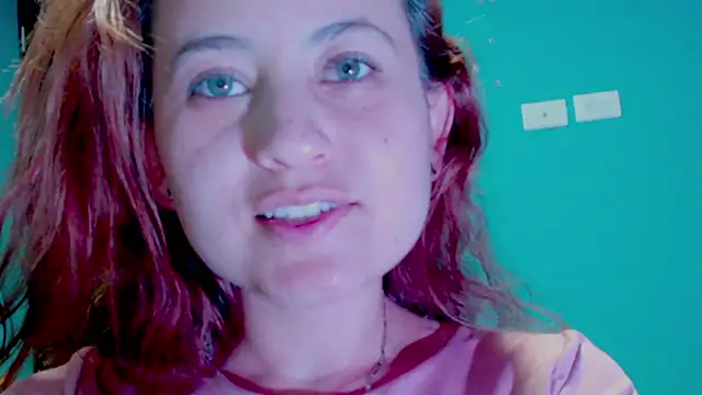 zoe jones3 online show from 01-22-25, 01:53