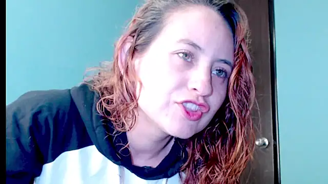 zoe jones3 online show from 03-20-25, 02:32