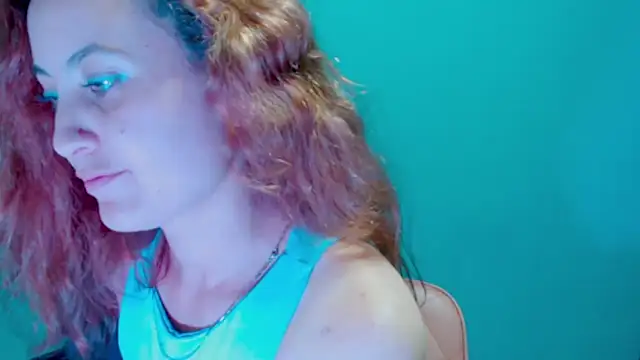 zoe jones3 online show from 01-31-25, 02:15