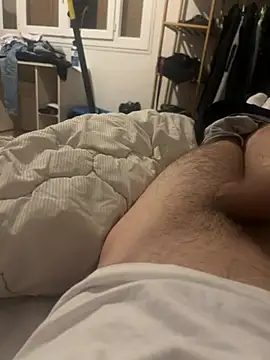 Snapshot of pignoufe chatting on 06-19-26, 11:20 pignoufe online show from 06-19-26, 11:20