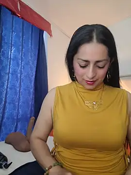 Snapshot of Andrea_Sexx_ chatting on 05-14-26, 04:48 Andrea Sexx online show from 05-14-26, 04:48