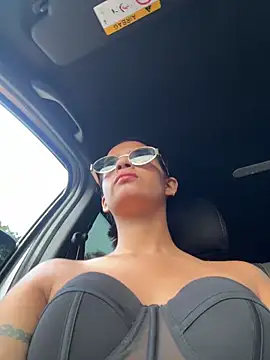 Laura fernandezII online show from 03-07-26, 10:15