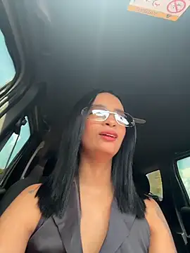 Laura fernandezII online show from 05-07-26, 05:38