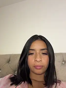 Laura fernandezII online show from 02-25-26, 02:23