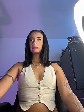 Laura fernandezII online show from 04-02-26, 08:48