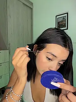 Laura fernandezII online show from 03-14-26, 02:17