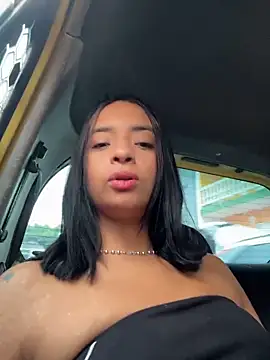 Laura fernandezII online show from 02-12-26, 12:38