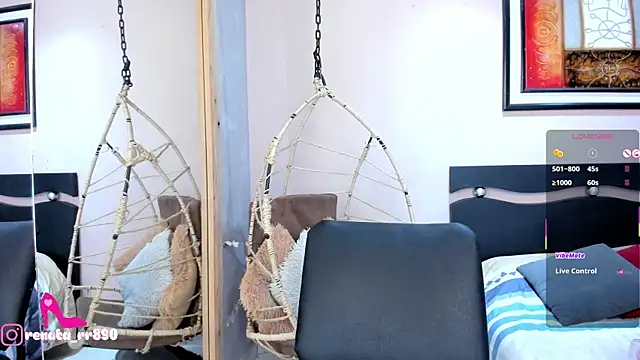 Snapshot of LenaRuiz_ chatting on 05-23-26, 12:04 LenaRuiz online show from 05-23-26, 12:04