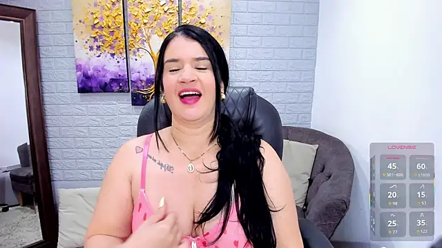 Snapshot of LenaRuiz_ chatting on 04-25-26, 12:08 LenaRuiz online show from 04-25-26, 12:08