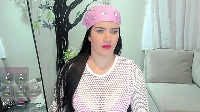 LenaRuiz  online show from 10-25-25, 12:04