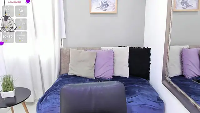 LenaRuiz  online show from 11-28-25, 12:05