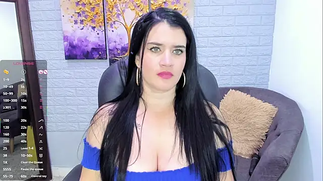 Snapshot of LenaRuiz_ chatting on 09-17-25, 12:07 LenaRuiz online show from 09-17-25, 12:07
